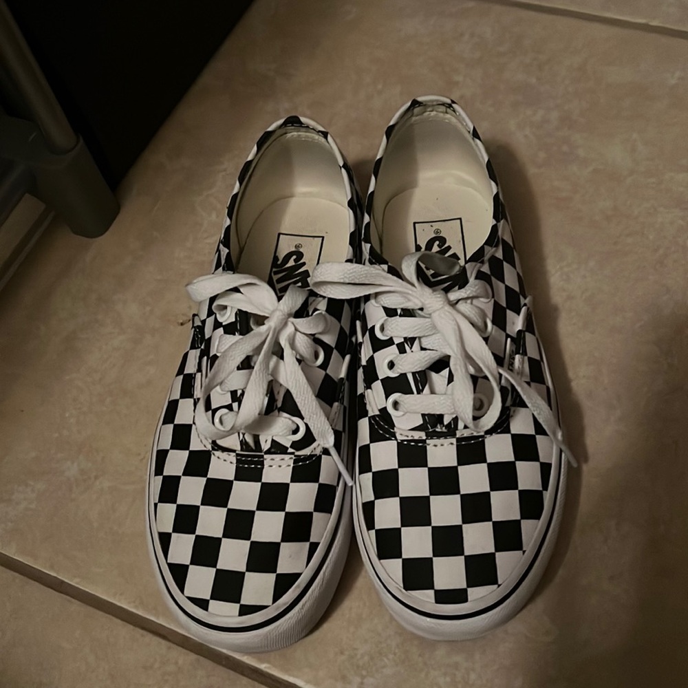 Platform checker box vans